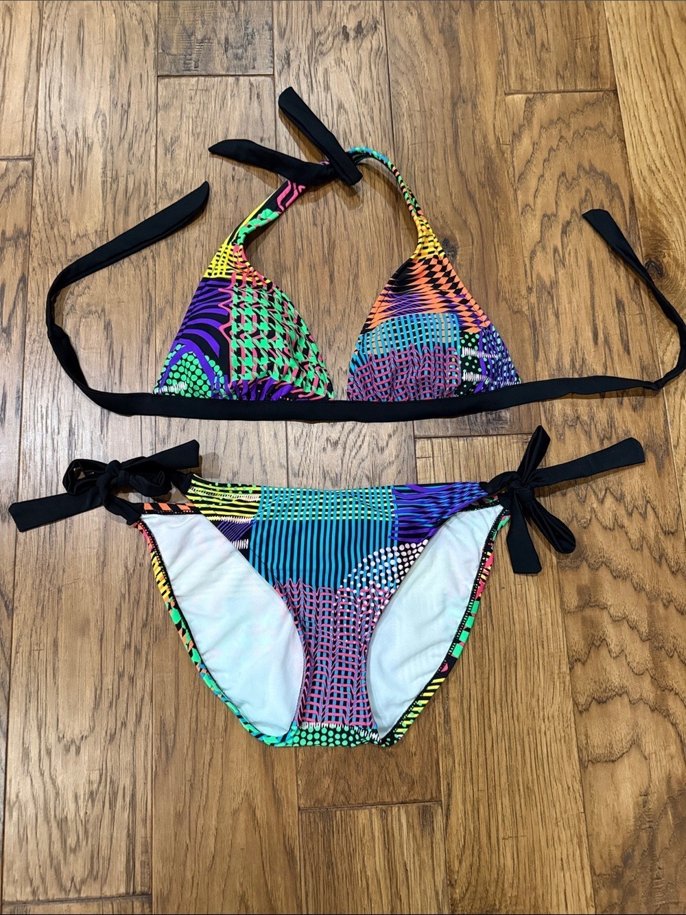 Arizona Jean Co. NWOT Neon and Black Bikini Top XL bottoms L